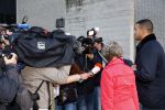 Amsterdam 10 oktober 2013
Rechtzaak Badr Hari bij de rechtbank op de paranassusweg waar veel pers op afgekomen is. Badr arriveert met zijn advocaat Benedicte Ficq