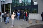 Amsterdam 10 oktober 2013
Rechtzaak Badr Hari bij de rechtbank op de paranassusweg waar veel pers op afgekomen is. Badr arriveert met zijn advocaat Benedicte Ficq