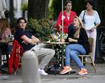 Amsterdam 19 augustus 2013
Bart Ettekoven met een vriendin op terras.