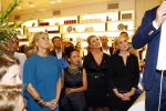 Oosterbeek 14 september 2013
Ronald Koeman op de Skin Cosmetics winkel van zijn vrouw Bartina en ochter Debbie.