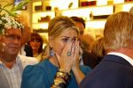 Oosterbeek 14 september 2013
Ronald Koeman op de Skin Cosmetics winkel van zijn vrouw Bartina en ochter Debbie.
