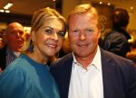 Oosterbeek 14 september 2013
Ronald Koeman op de Skin Cosmetics winkel van zijn vrouw Bartina en ochter Debbie.