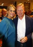 Oosterbeek 14 september 2013
Ronald Koeman op de Skin Cosmetics winkel van zijn vrouw Bartina en ochter Debbie.