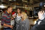 Amsterdam 30 september 2013
Presentatie website Mari v d Ven . Ferry Doedens met Britt en Ymke