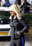 Laren 2 oktober 2013
Kerkdienst naar aanleiding van het overlijden van John de mol sr in de sint Jansbasiliek. Het was enorm druk met vrienden en familie.
