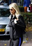 Laren 2 oktober 2013
Kerkdienst naar aanleiding van het overlijden van John de mol sr in de sint Jansbasiliek. Het was enorm druk met vrienden en familie.