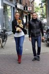 Amsterdam 26 september 2013
Demy de Zeeuw met zijn zwangere vriendin Danielle in Amsterdam zuid.