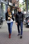 Amsterdam 26 september 2013
Demy de Zeeuw met zijn zwangere vriendin Danielle in Amsterdam zuid.