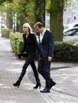 Laren 2 oktober 2013
Kerkdienst naar aanleiding van het overlijden van John de mol sr in de sint Jansbasiliek. Het was enorm druk met vrienden en familie.