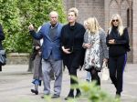 Laren 2 oktober 2013
Kerkdienst naar aanleiding van het overlijden van John de mol sr in de sint Jansbasiliek. Het was enorm druk met vrienden en familie.