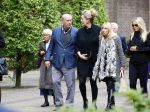 Laren 2 oktober 2013
Kerkdienst naar aanleiding van het overlijden van John de mol sr in de sint Jansbasiliek. Het was enorm druk met vrienden en familie.