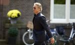 Laren 2 oktober 2013
Kerkdienst naar aanleiding van het overlijden van John de mol sr in de sint Jansbasiliek. Het was enorm druk met vrienden en familie.