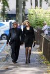Laren 2 oktober 2013
Kerkdienst naar aanleiding van het overlijden van John de mol sr in de sint Jansbasiliek. Het was enorm druk met vrienden en familie.