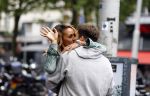 Amsterdam 25 september 2013
Glennis Grace met haar nieuwe vriend Robert Biesewig in Amsterdam.