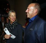 Amsterdam 23 september 2013
Premiere de nieuwe wildernis in het concertgebouw.
Harry piekema met zijn vrouw . ( Albert Heijn reclame)