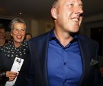 Amsterdam 23 september 2013
Premiere de nieuwe wildernis in het concertgebouw.
Harry piekema met zijn vrouw . ( Albert Heijn reclame)