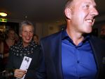 Amsterdam 23 september 2013
Premiere de nieuwe wildernis in het concertgebouw.
Harry piekema met zijn vrouw . ( Albert Heijn reclame)