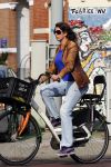 Amsterdam 7 oktober 2013
Isa HOES OP DE FIETS.