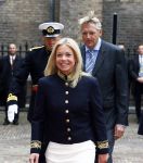 Den Haag 17 september 2013
Prinsjesdag op het binnenhof. JEANINE HENNIS-PLASSCHAERT met man