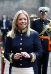 Den Haag 17 september 2013
Prinsjesdag op het binnenhof. JEANINE HENNIS-PLASSCHAERT met man