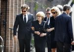 Laren 2 oktober 2013
Kerkdienst naar aanleiding van het overlijden van John de mol sr in de sint Jansbasiliek. Het was enorm druk met vrienden en familie.