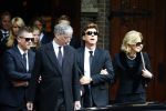 Laren 2 oktober 2013
Kerkdienst naar aanleiding van het overlijden van John de mol sr in de sint Jansbasiliek. Het was enorm druk met vrienden en familie.