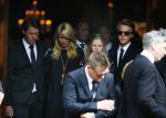 Laren 2 oktober 2013
Kerkdienst naar aanleiding van het overlijden van John de mol sr in de sint Jansbasiliek. Het was enorm druk met vrienden en familie.