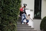 Hamburg 12 september 2013
Khalid Boulahrouz haalt zijn kinderen op bij Sabia en Rafal  v d Vaart en gaat met aupair naar de dierentuin in Hamburg.