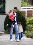 Hamburg 12 september 2013
Khalid Boulahrouz haalt zijn kinderen op bij Sabia en Rafal  v d Vaart en gaat met aupair naar de dierentuin in Hamburg.