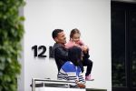 Hamburg 12 september 2013
Khalid Boulahrouz haalt zijn kinderen op bij Sabia en Rafal  v d Vaart en gaat met aupair naar de dierentuin in Hamburg.