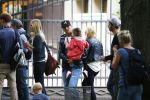 Hamburg 12 september 2013
Khalid Boulahrouz haalt zijn kinderen op bij Sabia en Rafal  v d Vaart en gaat met aupair naar de dierentuin in Hamburg.
