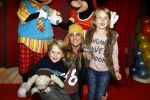 Amsterdam 11 oktober 2013
Premiere Disney live show in de rai. Kristel Hoekstra met kinderen