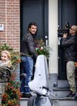 Amsterdam 14 oktober 2013
Leco v Zadelhoff brengt bloemen bij Nikkie Plessen