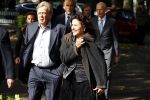 Laren 2 oktober 2013
Kerkdienst naar aanleiding van het overlijden van John de mol sr in de sint Jansbasiliek. Het was enorm druk met vrienden en familie.
