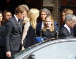 Laren 2 oktober 2013
Kerkdienst naar aanleiding van het overlijden van John de mol sr in de sint Jansbasiliek. Het was enorm druk met vrienden en familie.