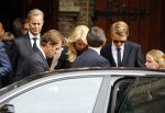 Laren 2 oktober 2013
Kerkdienst naar aanleiding van het overlijden van John de mol sr in de sint Jansbasiliek. Het was enorm druk met vrienden en familie.