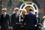 Laren 2 oktober 2013
Kerkdienst naar aanleiding van het overlijden van John de mol sr in de sint Jansbasiliek. Het was enorm druk met vrienden en familie.
