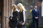 Laren 2 oktober 2013
Kerkdienst naar aanleiding van het overlijden van John de mol sr in de sint Jansbasiliek. Het was enorm druk met vrienden en familie.