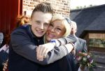 Laren 3 oktober 2013
Laura Ruiters en haar man Ton trouwen op haar 50e verjaardag. Luca met Mary Borsato
Jada Borsato is bruidsmeisje.