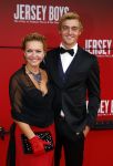 Utrecht 22 september 2013
Premiere Jearsey Boys in het beatrix theater. Mariska v kolck met zoon
Peter Smulders bv
