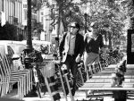 Amsterdam 9 september 2013
Pierre Bokma op terras met ......