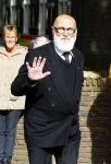 Laren 2 oktober 2013
Kerkdienst naar aanleiding van het overlijden van John de mol sr in de sint Jansbasiliek. Het was enorm druk met vrienden en familie.