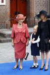 Apeldoorn 5 oktober 2013
Zijne Koninklijke Hoogheid Prins Jaime de Bourbon de Parme en Viktï¿½ria Cservenyï¿½k trouwen in de kerk onze lieve vrouwe ten hemelopneming in Apeldoorn. Prinses Baetrix met Prinses Mabel en dochter Luana