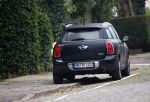 Hamburg 12 september 2013
Auto s van Rafael van der Vaart en Sabia Boulahrouz met nieuwe kentekens waar de eerste letters van hun namen in zijn verwerkt
