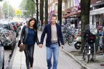 Amsterdam 12 oktober 2013
Rafael v d Vaart en Sabia Boulahrouz hebben in het amstel hotel geslapen en gan daarna lunchen met de ouders van Rafael, Ramon en Lolita bij restaurant Oceania op de scheldestraat.