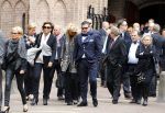 Laren 2 oktober 2013
Kerkdienst naar aanleiding van het overlijden van John de mol sr in de sint Jansbasiliek. Het was enorm druk met vrienden en familie.