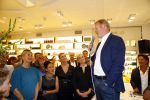 Oosterbeek 14 september 2013
Ronald Koeman op de Skin Cosmetics winkel van zijn vrouw Bartina en ochter Debbie.