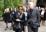 Laren 2 oktober 2013
Kerkdienst naar aanleiding van het overlijden van John de mol sr in de sint Jansbasiliek. Het was enorm druk met vrienden en familie.