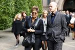 Laren 2 oktober 2013
Kerkdienst naar aanleiding van het overlijden van John de mol sr in de sint Jansbasiliek. Het was enorm druk met vrienden en familie.