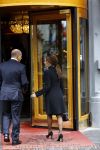 Den Haag 17 september 2013
Tatjana met haar nieuwe vriend Lex v Hessen bij hotel des indes.